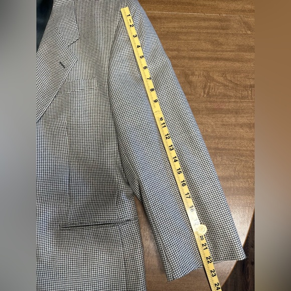 Vintage Yves Saint Laurent Men’s Blazer - Picture 12 of 12